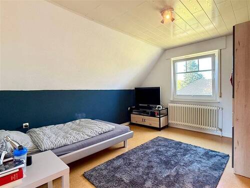 Schlafzimmer (DG) - 