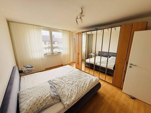 14 Schlafzimmer mit Balkonzugang - 