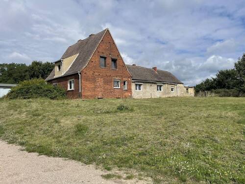 Ostseite - Ruhige Alleinlage in Abtsdorf - 128.000,00 EUR Kaufpreis, ca.  118,00 m² Wohnfläche