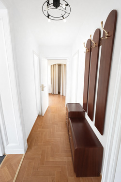 Flur - KahlowImmobilien.berlin* 'Lichterstern 3' Charmante, bezugsfreie 3-Zimmer- Wohnung