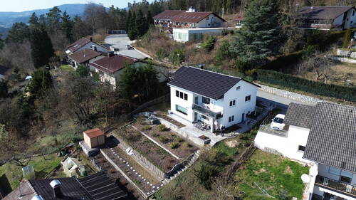 Luftaufnahme - Mehrfamilienhaus, Wohnhaus mit 148,00 m² in Thurmansbang zum Kaufen