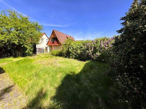 Zufahrt Grundstück - 2 Zimmer Bungalow zum Kaufen in Wesenberg