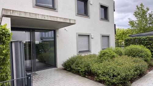 Eingang - 4 Zimmer Etagenwohnung zur Miete in Kirchheim bei München