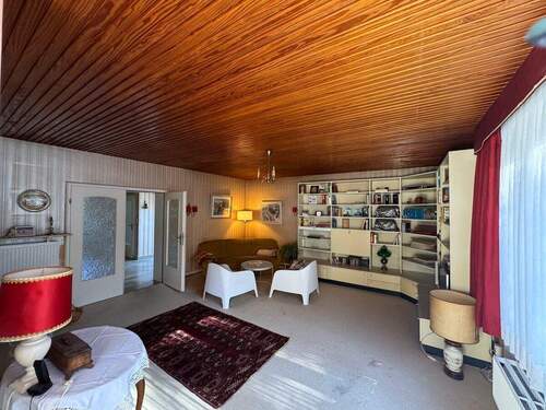 Großzügiger Wohnbereich - 