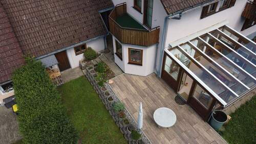 Bild 2 - 5 Zimmer Doppelhaushälfte zum Kaufen in Unterkirnach