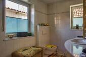 Toilette im Erdgeschoss - 
