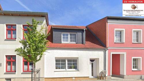 Reihenmittelhaus - Reihenstadthaus in sehr zentraler Wohnlage in Ribnitz!!!
