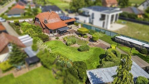 Vogelperspektive - 4 Zimmer Einfamilienhaus zum Kaufen in Mützel