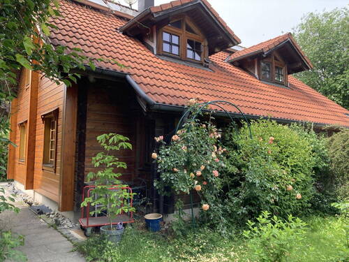 Außenansicht - 5 Zimmer Einfamilienhaus zum Kaufen in Adelshofen