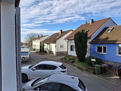 Ausblick Zimmer.jpg - 3 Zimmer Etagenwohnung in Weinheim