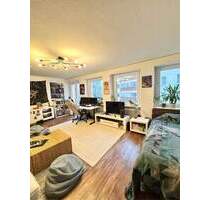 Schöne, lichtdurchflutete 2 Zimmer Mietwohnung in der Würzburger Innenstadt