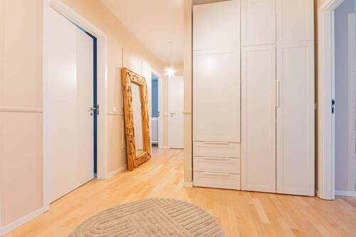 Diele Ans. 2 - Etagenwohnung mit 99,20 m&sup2; in Schönefeld zum Kaufen