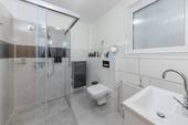 Modernes Bad der Einliegerwohnung - 