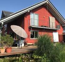 Bullerbü-Idylle in Riedheim: Großzügiges Schwedenhaus mit unverbaubarem Blick - Markdorf