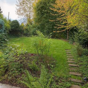 Bild 2 - 7 Zimmer Reihenmittelhaus zum Kaufen in Stuttgart