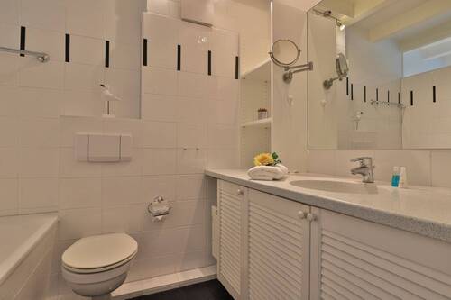 Wannenbad im Obergeschoss - 