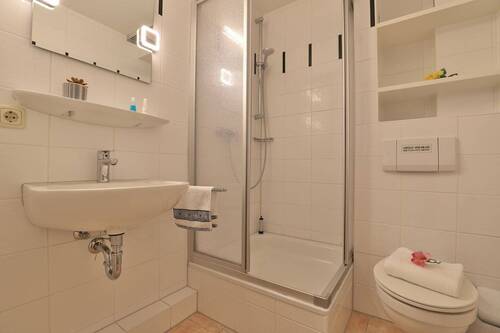 Duschbad im Souterrain - 