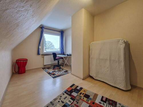 Kinderzimmer im DG - 