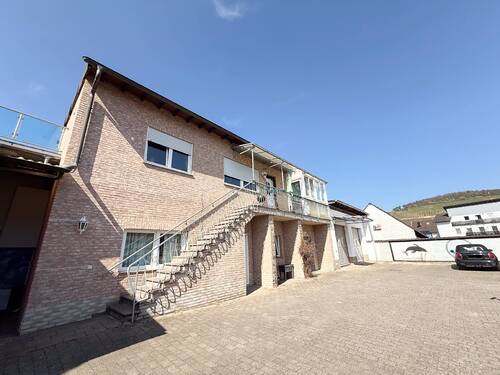 Außenansicht Anbau mit Garage - 9 Zimmer Gewerbeobjekt (Büro, Produktion, Verkauf) in Bad Neuenahr-Ahrweiler
