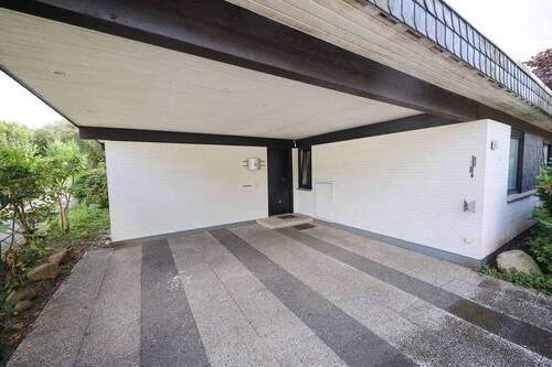 56273081-0fd7-4757-8a44-37a213afe0f6 - 