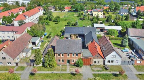 Luftaufnahme - 5 Zimmer Bauernhaus, Landhaus zum Kaufen in Gräfenhainichen