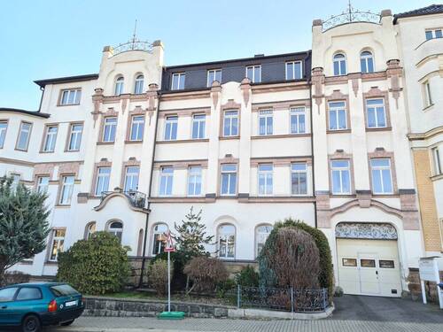 Bild 1 - Attraktive 2-Raum-Wohnung mit Balkon und Einbauküche in einem aufwändig sanierten Gründerzeithaus im York-Gebiet in Chemnitz
