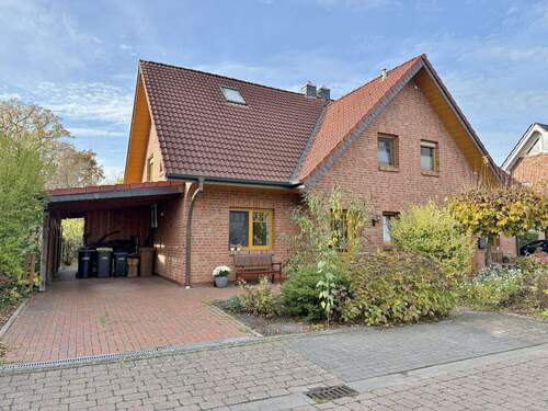 Vordere Hausansicht - 