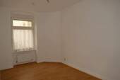 Zimmer Hof.JPG - 2 Zimmer Etagenwohnung in Berlin