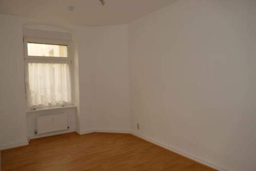 Zimmer Hof.JPG - 2 Zimmer Etagenwohnung in Berlin