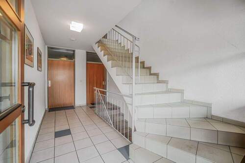 Treppenhaus - 4 Zimmer Etagenwohnung zum Kaufen in Bad Saulgau