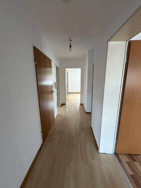 Flur (von Wohnzimmer aus) - 