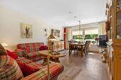 Wohnzimmer - Familientraum: 4-Zi.-Wohnung, Südloggia, TG-Stellplatz