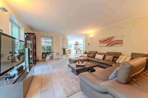 Wohnzimmer - Luxuslandhaus mit 175 m2 Wohnfläche in Zeuthen - Ruhige Lage am Waldrand nahe dem See