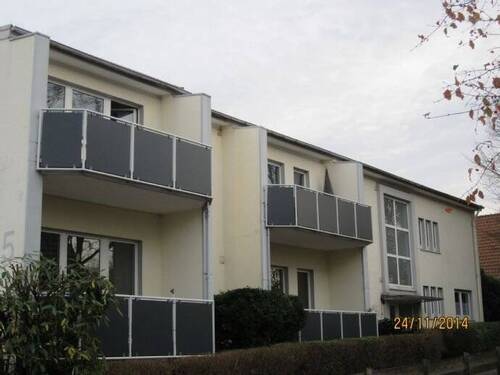 Ansicht Balkone - Bünde-Südlengern: großzügig geschnittene 3 Zimmerwohnung auf 2 Ebenen mit Balkon und Terrasse