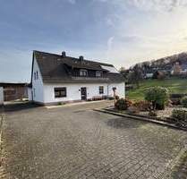 Bauernhof mit angrenzenden Grünflächen inkl Bachlauf - Lindlar Fenke