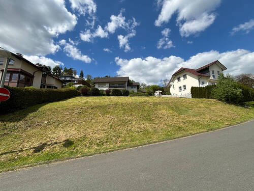 Straßenansicht - Grundstück zum Kaufen in Bad Laasphe