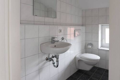 Gäste_WC.jpg - Etagenwohnung mit 106,00 m&sup2; in Vilsbiburg zur Miete