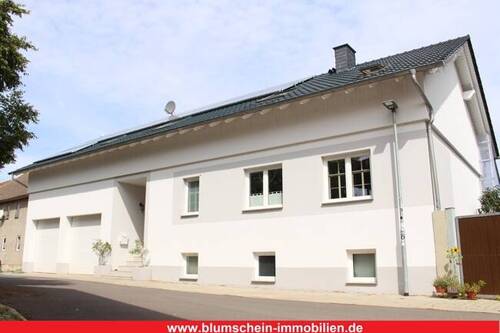 Bild 1 - *Großzügiges, junges EFH mit Pool und Garten*
