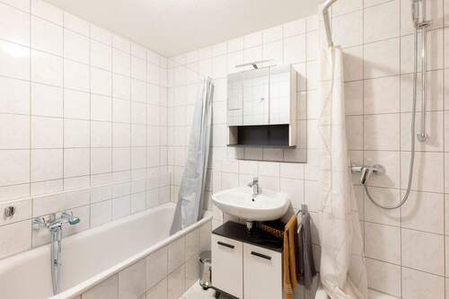 Bad - 3 Zimmer Etagenwohnung in Markgröningen