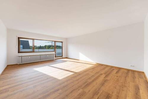 Zimmer 1 - Etagenwohnung mit 102,40 m&sup2; in Karlsfeld zum Kaufen