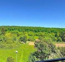Stuttgart-Hoffeld: Großzügiges Einfamilienhaus mit Fernblick ins Ramsbachtal - Garten, Terrasse, Garage - Besichtigung am 10.01.26