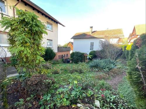 Garten - Mehrfamilienhaus, Wohnhaus mit 327,90 m&sup2; in Loffenau zum Kaufen