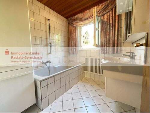 Badezimmer EFH Haus links - 
