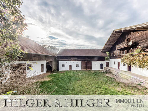 Innenhof Blick nach Westen - 7 Zimmer Bauernhaus, Landhaus in Pfarrkirchen