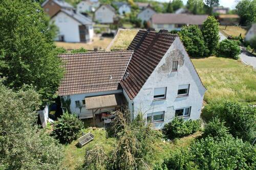 Hausansicht - 7 Zimmer Einfamilienhaus in Höxter