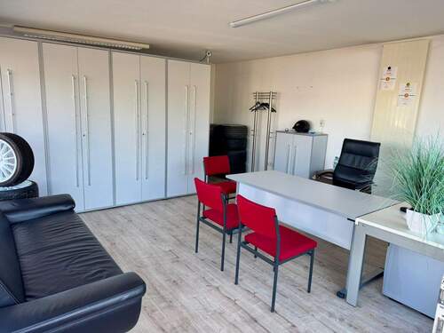 Verkaufsbüro Nebengebäude - 