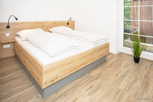 Schlafzimmer - 3 Zimmer Etagenwohnung zum Kaufen in Bad Zwischenahn / Dreibergen