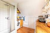 Küche und Badezimmer - Mehrfamilienhaus, Wohnhaus mit 361,00 m² in Stuttgart zum Kaufen