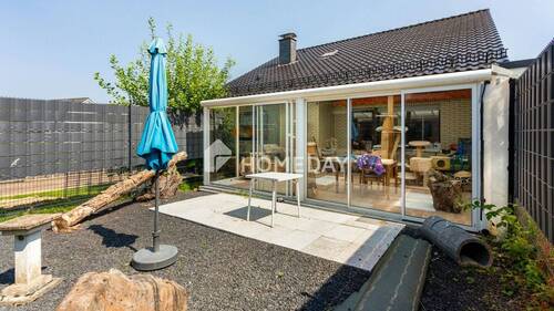 Terrasse 2 - Modernisiertes Einfamilienhaus mit separater Einliegerwohnung und großem Grundstück