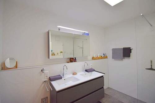 Badezimmer Ansicht - 